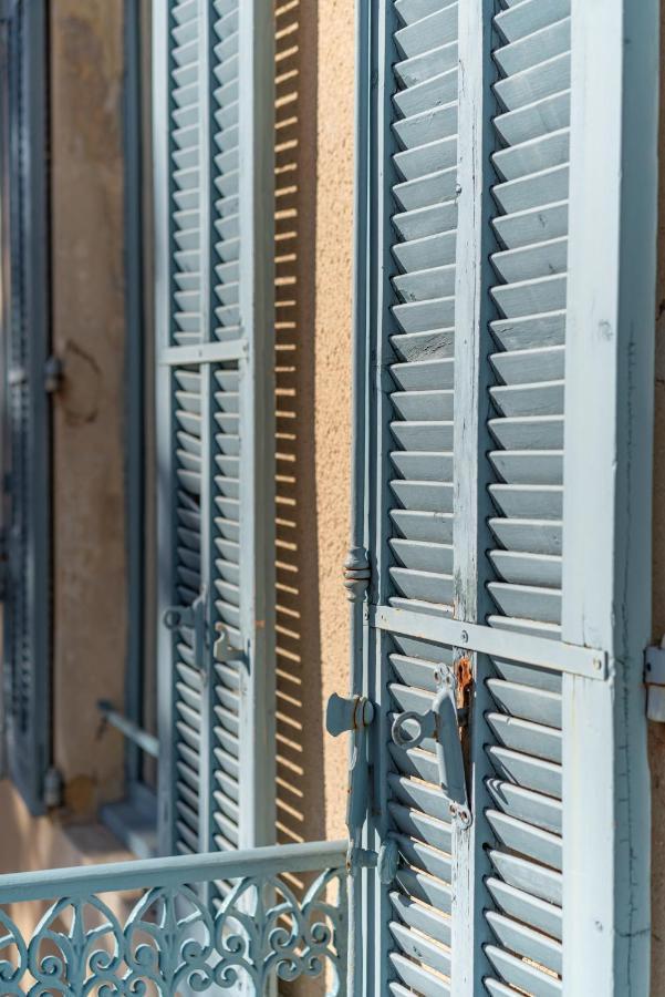 Le Plus Beau Balcon Des Arenes Nîmes Exterior foto